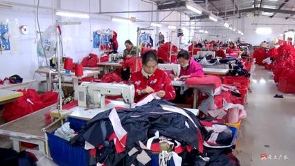 馬坪工業(yè)經(jīng)濟(jì)高質(zhì)量發(fā)展系列報(bào)道之三 銳特運(yùn)動(dòng)服飾——匠心獨(dú)運(yùn)，以精工品質(zhì)鑄就“美美噠”校服新標(biāo)桿